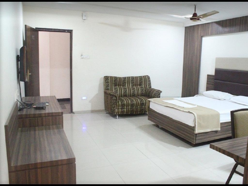 A.R Grand Hotel Visakhapatnam Exterior photo