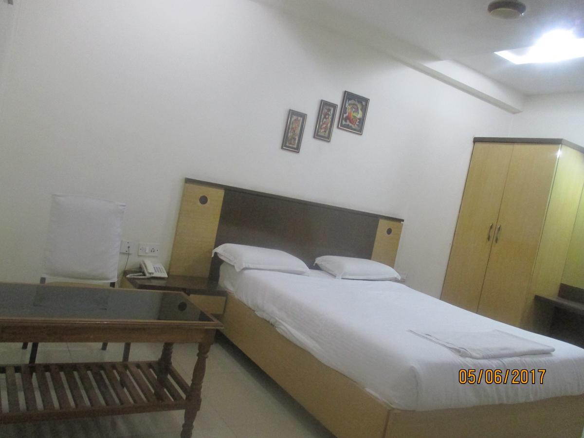 A.R Grand Hotel Visakhapatnam Exterior photo